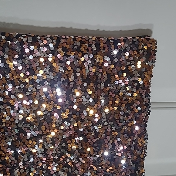 H&M sequin skirt - Picture 3 of 4
